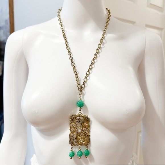 Judy Lee Victorian Revival Asian Style Carved Pendant Faux Peking Jade Beads - Picture 1 of 4